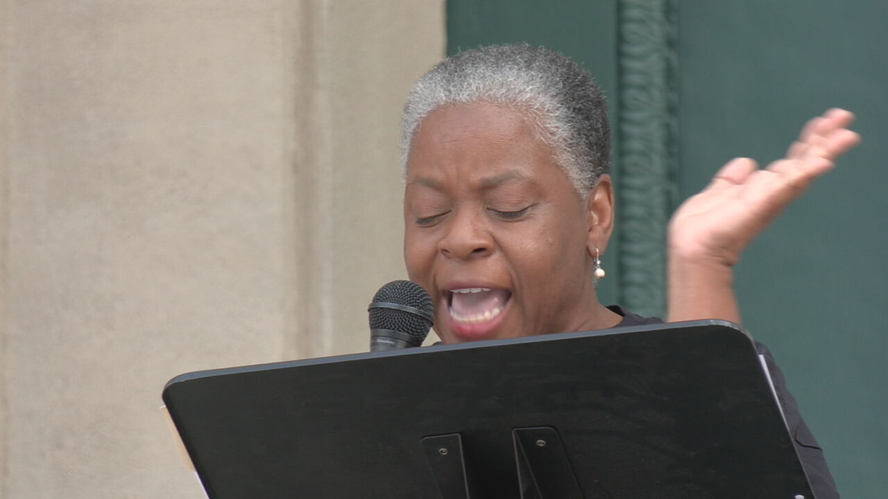 Declaration of Independence read at annual ceremony at steps of Metro Hall